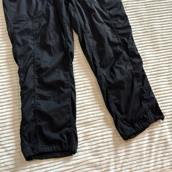 The North Face Black Cropped Lightweight Pants Joggers Small - Picture 4 of 15